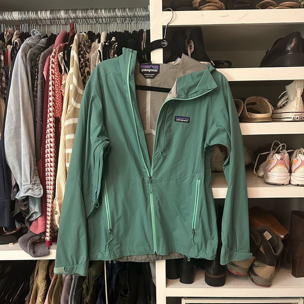 Patagonia Women's Stretch Rainshadow Jacket